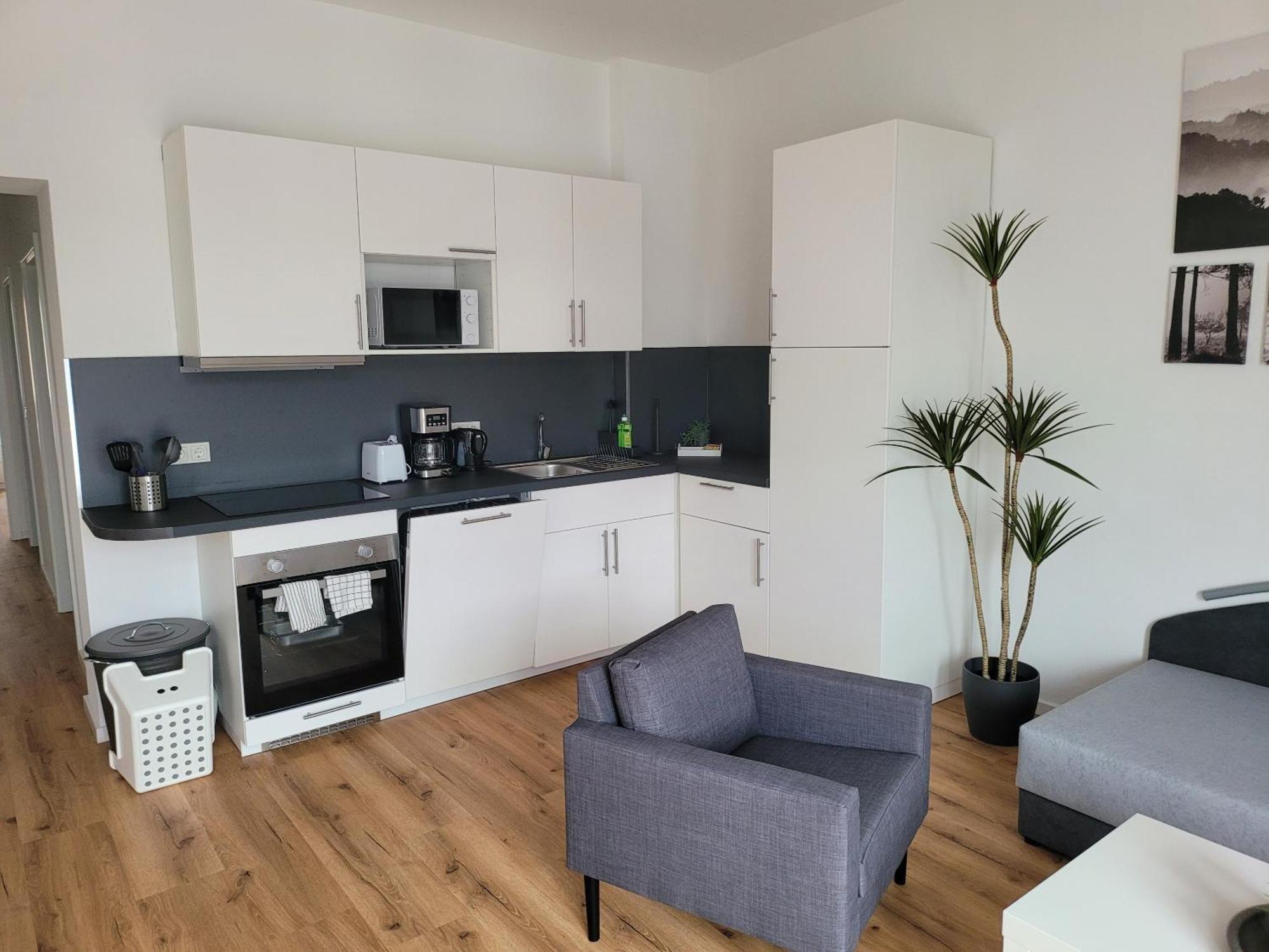 Apartment Dill-in *